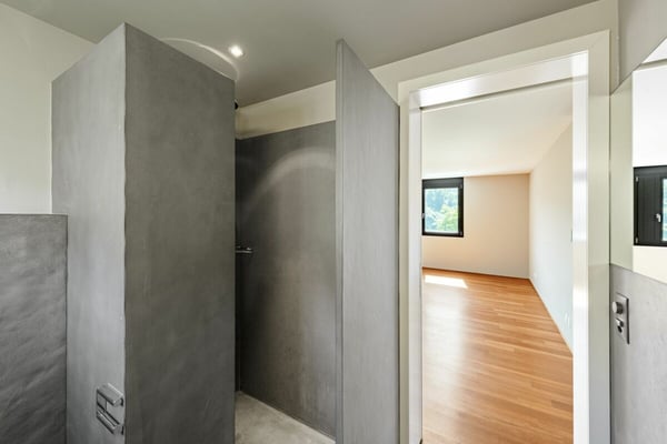 24-304 B - modernes 1.5 Zimmer Wohnhaus mit Aussenpool 24