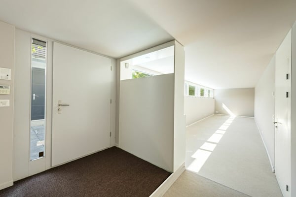 24-304 B - modernes 1.5 Zimmer Wohnhaus mit Aussenpool 25