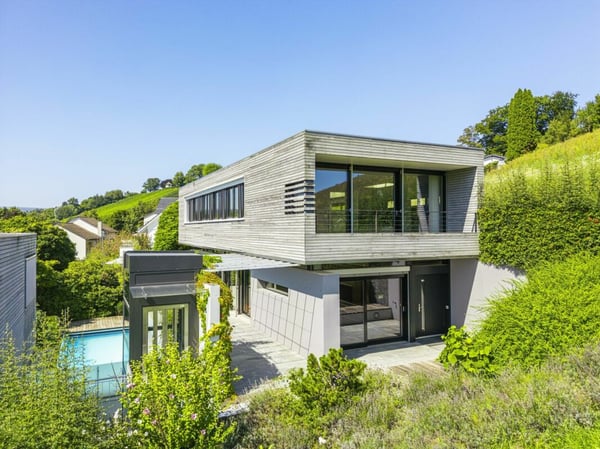 24-304 B - modernes 1.5 Zimmer Wohnhaus mit Aussenpool 28