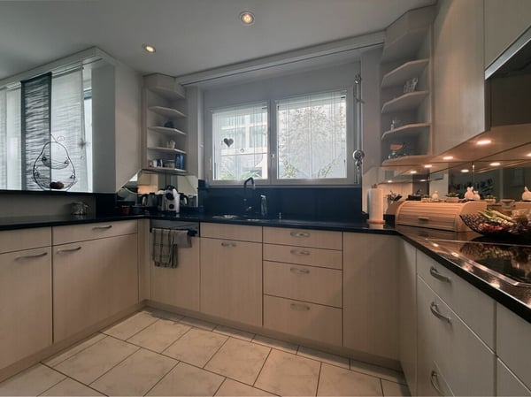25-319 sehr gepflegte 4.5-Zimmer Gartenwohnung 3