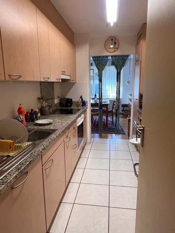 Schöne 3.5-Zimmerwohnung mit Balkon 2