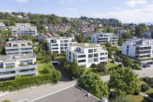 Parkplätze in Einstellhalle mit Lademanagement 6