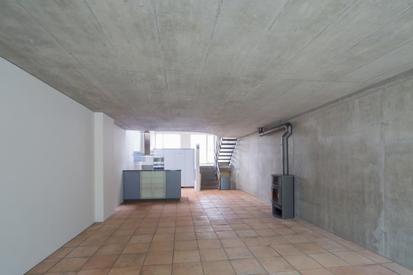 tolles Raumgefühl mit hohen und offenen Räumen 8