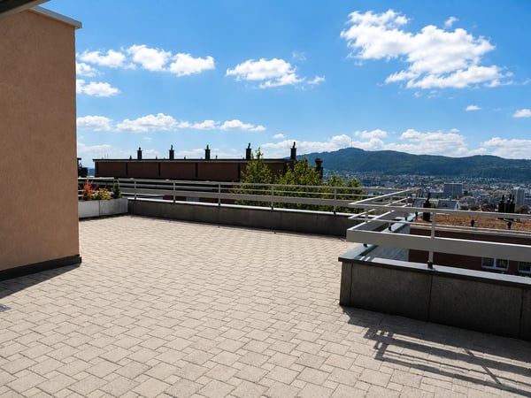 Attikawohnung mit grosser Terrasse und sensationeller Weitsicht 7