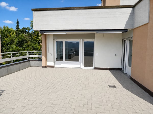 Attikawohnung mit grosser Terrasse und sensationeller Weitsicht 6