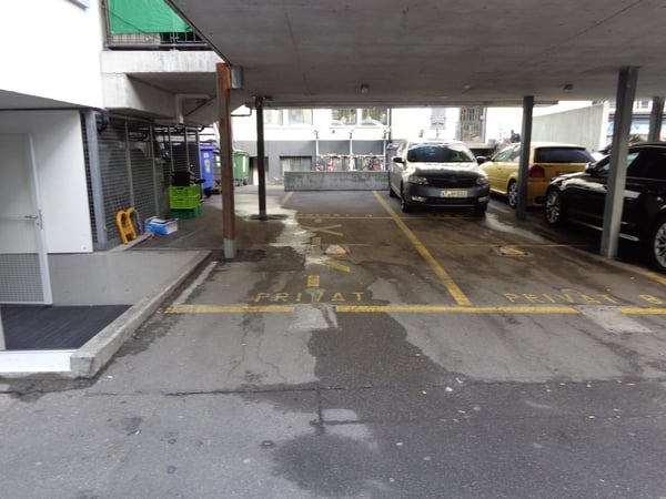 Gedeckter Parkplatz mitten in der Stadt! 3