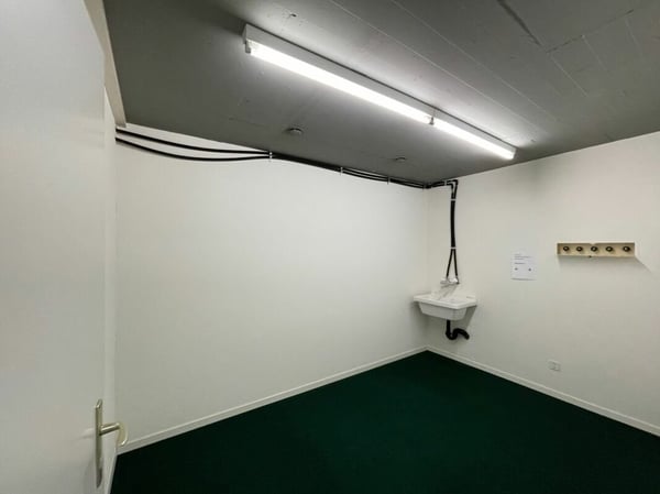 Ausgebaute und unterteilte Büroräume 8