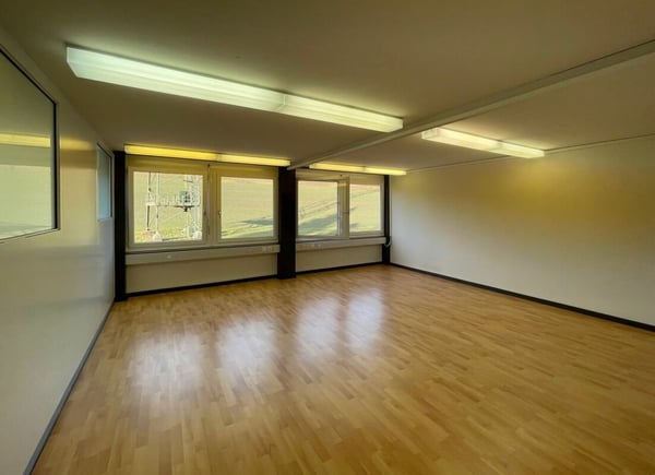 Ausgebaute und unterteilte Büroräume 5