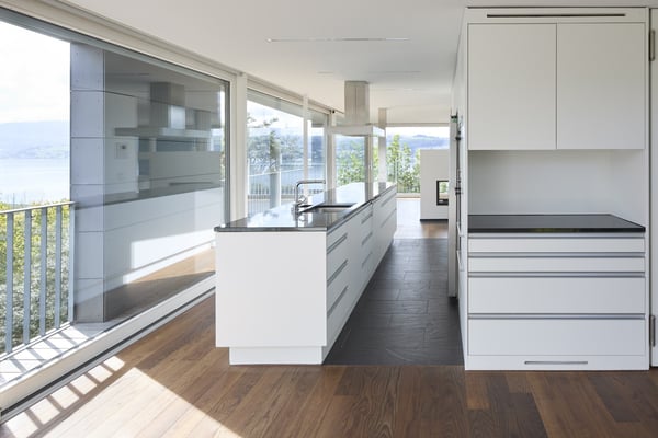 Moderne Doppelhaushälfte mit Seesicht, Dachterrasse und eigenem Garten 3
