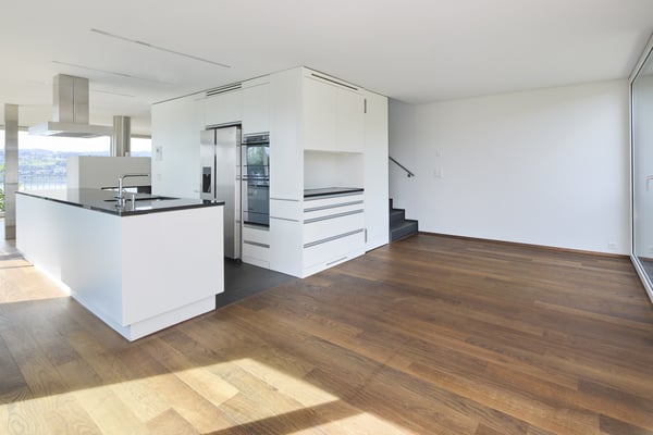 Moderne Doppelhaushälfte mit Seesicht, Dachterrasse und eigenem Garten 4