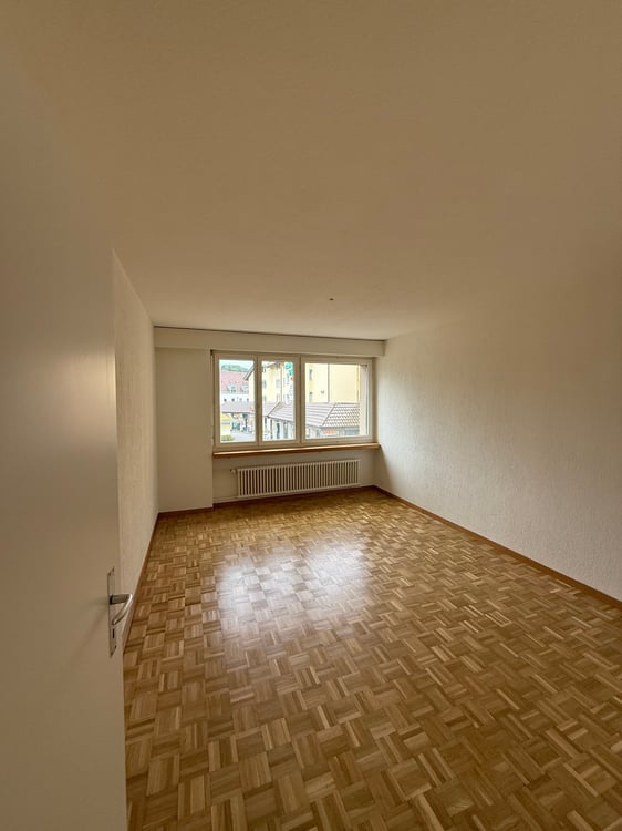 Helle 3.5-Zimmer-Wohnung mit Balkon in Birmensdorf – ab sofort verfügbar! 7