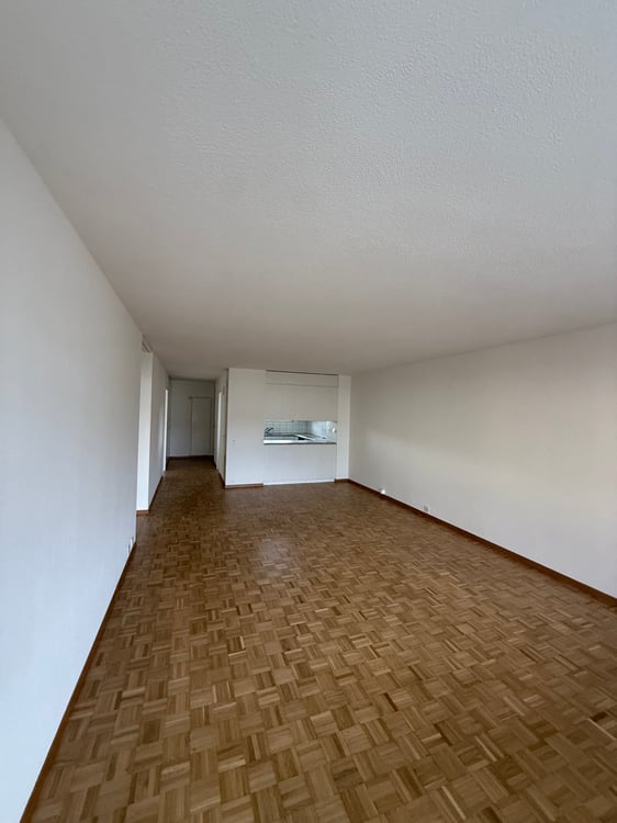 Helle 3.5-Zimmer-Wohnung mit Balkon in Birmensdorf – ab sofort verfügbar! 2