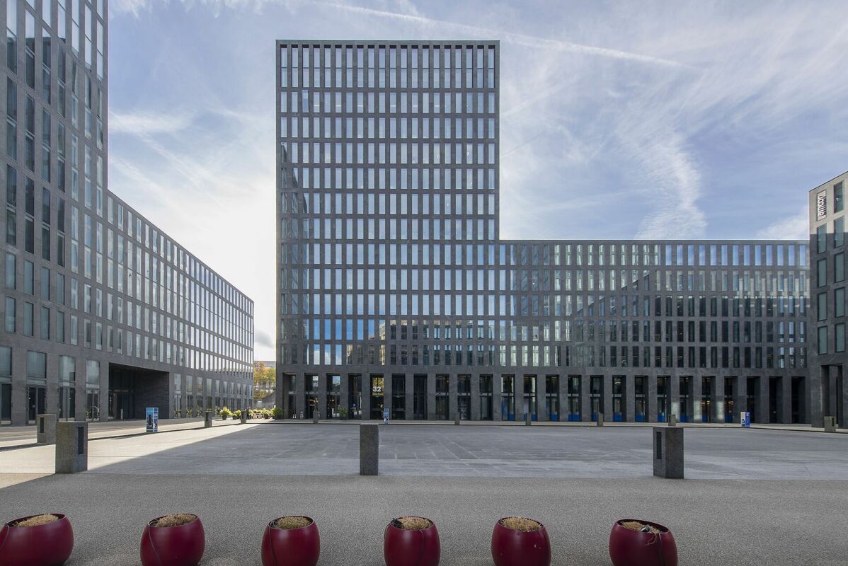 Espaces de bureau entièrement aménagés - utilisations intermédiaires possibles