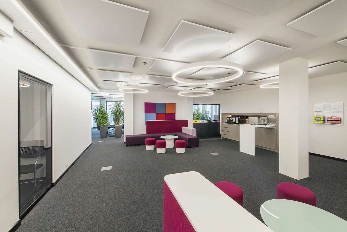 Espaces de bureau entièrement aménagés - utilisations intermédiaires possibles