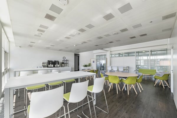 WHITE PLAZA: City-Office beim Bahnhof SBB 7