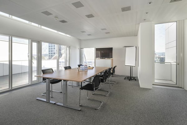 WHITE PLAZA: City-Office beim Bahnhof SBB 5
