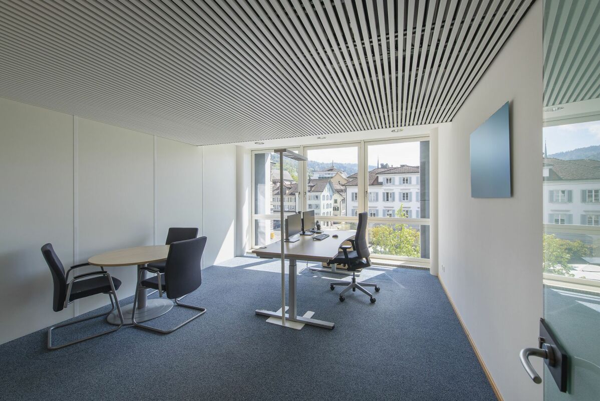 Spazio ufficio pronto per l'occupazione nel cuore della città di Zug