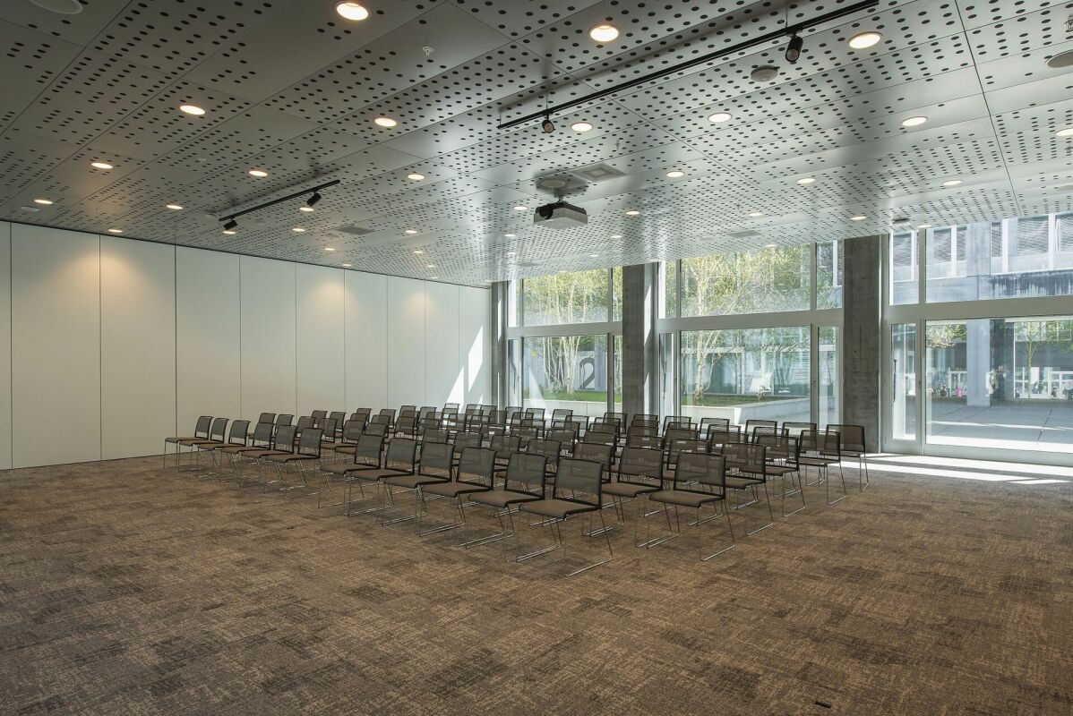 Attractive Plug & Play office space in Glattpark - available for immediate occupancy