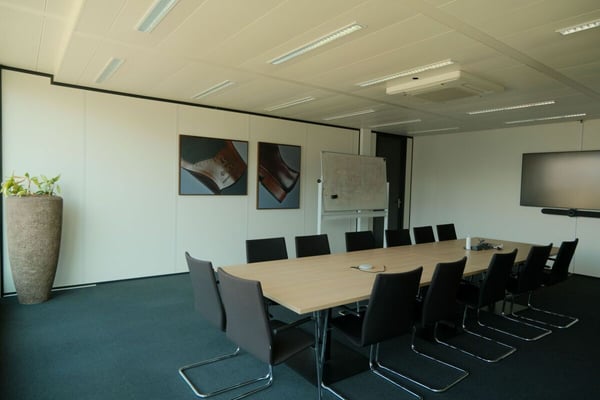 Hochwertig ausgebaute Büroflächen im Wirtschaftsraum Zug 4
