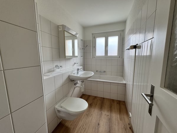 Gemütliche 4-Zimmer-Wohnung an zentraler Lage in Altdorf 11