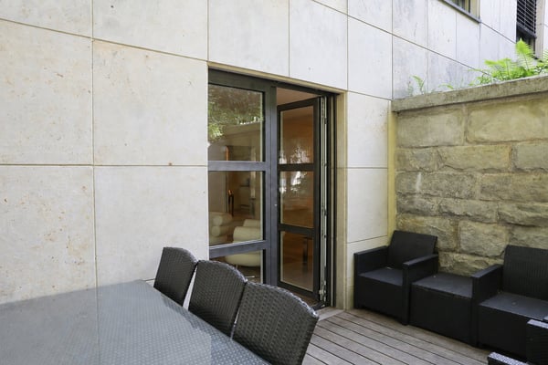 BE11 – Stilvolle 1-Zimmer-Wohnung mit Terrasse an der Bellariastrasse 36, Zürich 14