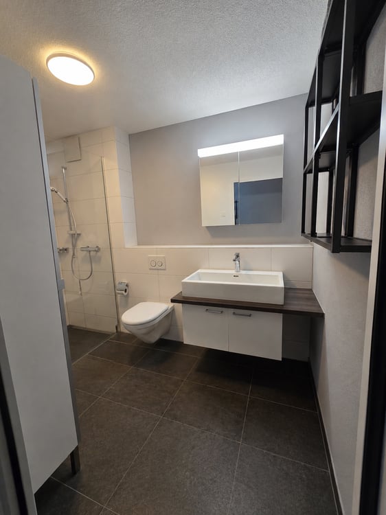 Moderne 3.5-Zimmer-Gartenwohnung an ruhiger Lage in Schwerzenbach 6
