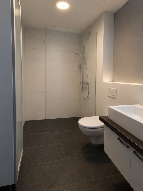 Moderne 3.5-Zimmer-Gartenwohnung an ruhiger Lage in Schwerzenbach 7