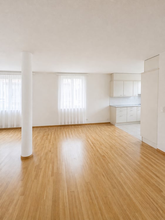 Traumhaft wohnen wie im Einfamlienhaushaus – 5.5 Zimmer mit Terrasse & eigenem Eingang 2
