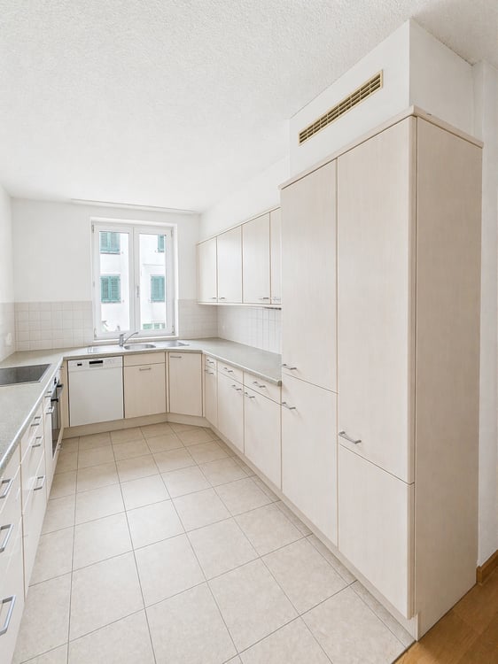 Traumhaft wohnen wie im Einfamlienhaushaus – 5.5 Zimmer mit Terrasse & eigenem Eingang 7