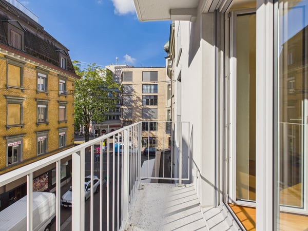 2-Zimmer-Wohnung mit grossem Reduit und Wäscheturm 6