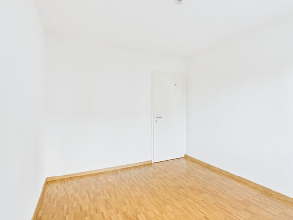 Helle 4.5-Zimmer-Wohnung mit vielseitiger Raumaufteilung 7