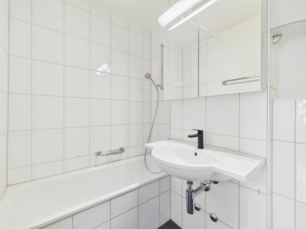 Helle 4.5-Zimmer-Wohnung mit vielseitiger Raumaufteilung 10