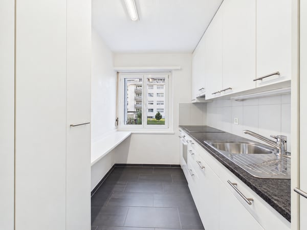 Helle 4.5-Zimmer-Wohnung mit vielseitiger Raumaufteilung 9