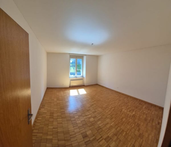 Grosse 3.5-Zimmer-Wohnung mit herrlicher Aussicht 4