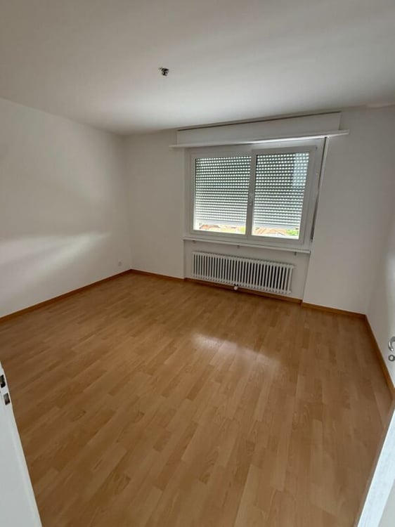 Moderne und helle 2-Zimmer-Wohnung in Lyss 3