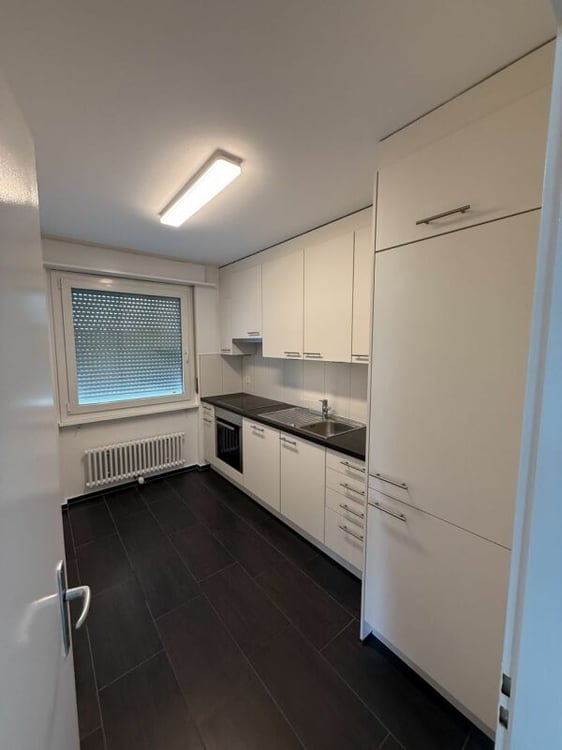 Moderne und helle 2-Zimmer-Wohnung in Lyss 2
