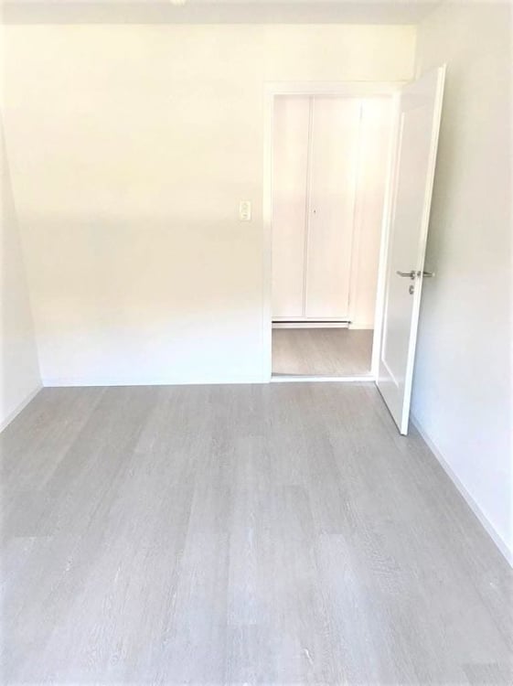 Neu Sanierte 3 Zimmerwohnung zentrale Lage ! 8