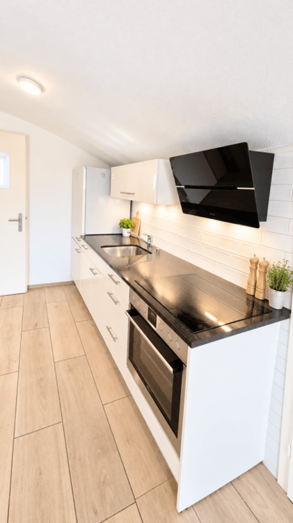 HELLE SANIERTE TOP-MODERNE 1.5 ZIMMERWOHNUNG! 2