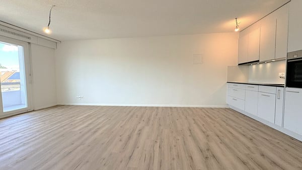 Neu Sanierte Moderne 1.0 Zimmer-Wohnung mit Herrliche Aussicht in Bern 11
