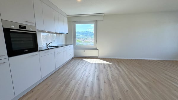 Neu Sanierte Moderne 1.5 Zimmer-Wohnung mit Herrliche Aussicht in Bern 1