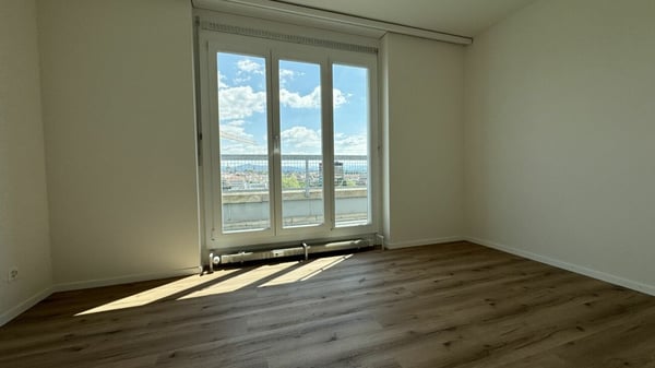 TOP Sanierte Moderne 1.5 Zimmer-Wohnung mit Fantastische Panoramaaussicht auf ganz Bern 15