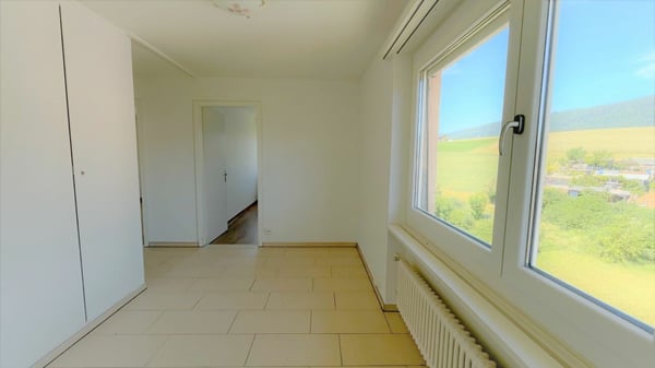 Bel appartement 4.5 pièces rénové avec vue à Delémont 13