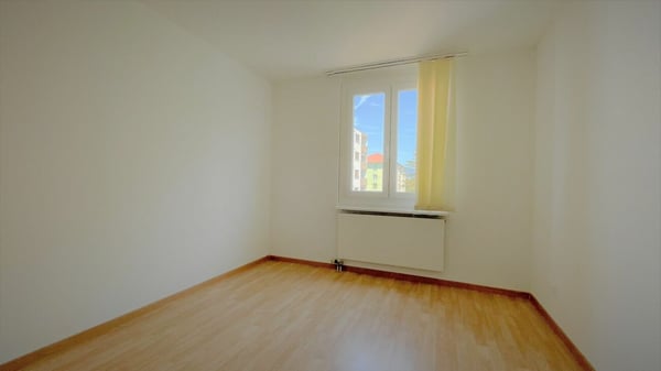 Spacieuse appartement de 3.5  pièces au calme avec balcon, place de parking et bonne accessibilité Kopie 11