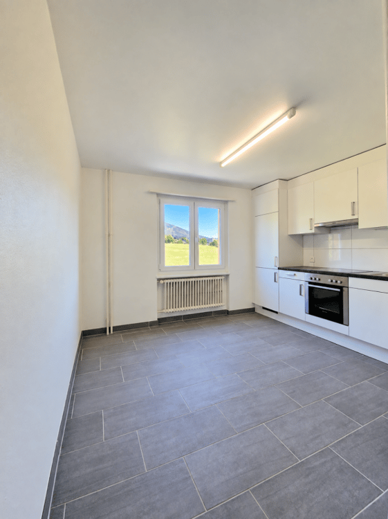Bel appartement moderne et lumineux de 3 pièces à Perrefitte 3