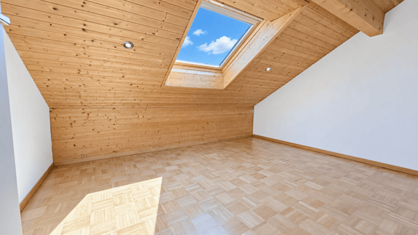 Grosse Sanierte 5.0 Wohnung mit grossen Spielplatz 8