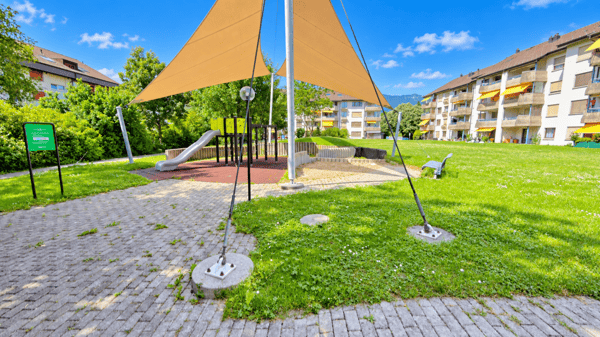 Grosse Sanierte 5.0 Wohnung mit grossen Spielplatz 19