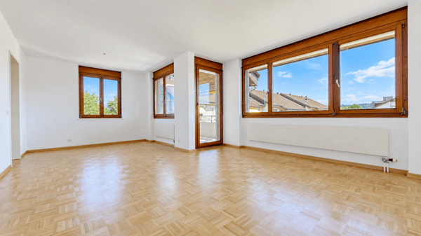 Grosse Sanierte 5.0 Wohnung mit grossen Spielplatz 14