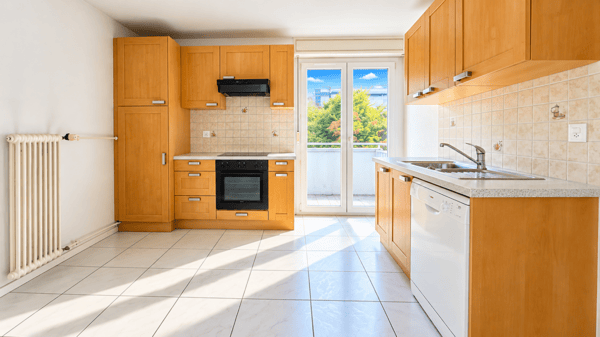 Magnifique 3.0 pièces avec 2 balcons, dont un très spacieux, et vue panoramique 2