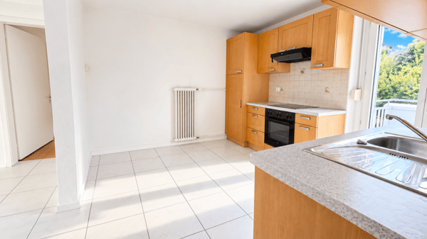 Magnifique 3.0 pièces avec 2 balcons, dont un très spacieux, et vue panoramique 5