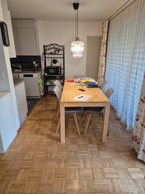 Zu vermieten: 4.5-Zimmer-Wohnung mit grossem Sitzplatz an ruhiger Lage 3